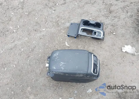 2019 Hyundai Santa Fe Sel z USA, uszkodzony, nr VIN 5NMS3CAD4KH094163